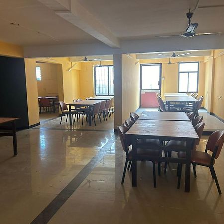 Aishvarya Residency Kojambuttúr Kültér fotó